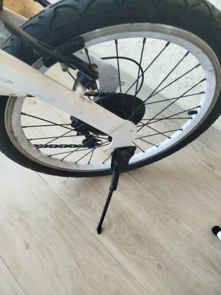 Bici plegable blanca