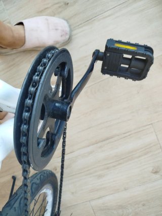 Bici plegable blanca