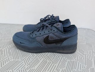 Nike SB PS8 T-39