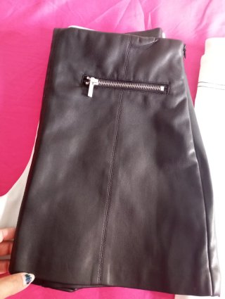 Falda Zara se vende las 5 faldas por 15 euros