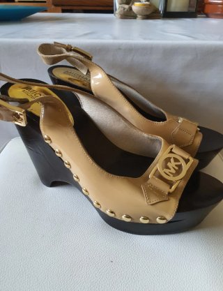 Sandalias Michael Kors Nude/Beige Originales