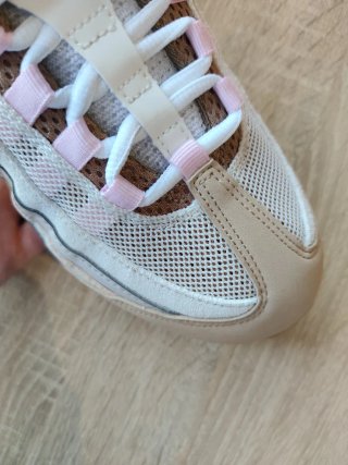Nike Air Max 95 Beige y Rosa