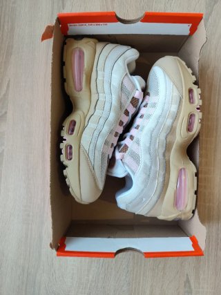 Nike Air Max 95 Beige y Rosa