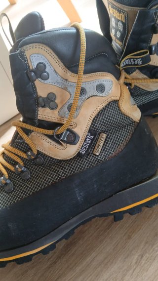 Botas de montaña Bestard