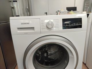 Lavadora Siemens iQdrive 9kg 1500 RPM