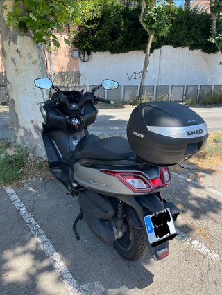Kymco Superdink 350i Gris