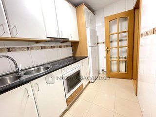 Piso en alquiler en Hospital - G3 - G2 en Burgos