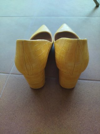 Zapatos de tacón GUAPASSIMA amarillos talla 39