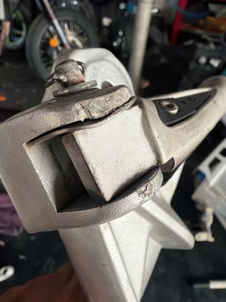 Estribera y Soporte Trasero der Benelli TRK 502 18