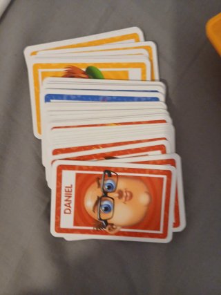 Juego Operación Hasbro quien es quien para avion.