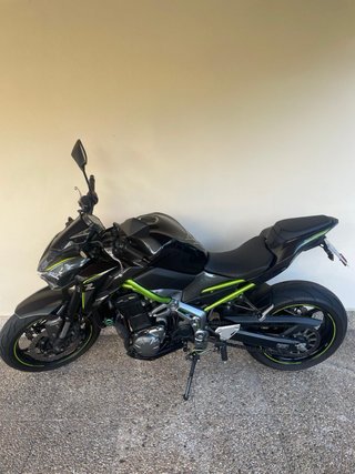 KAWASAKI Z900