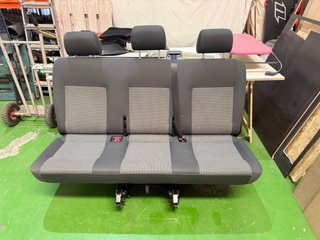 Asiento Triple T5 / T6