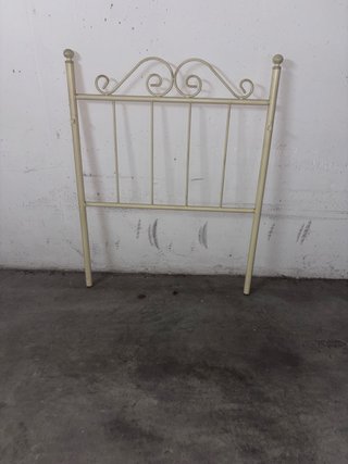 Cabecero de forja beige