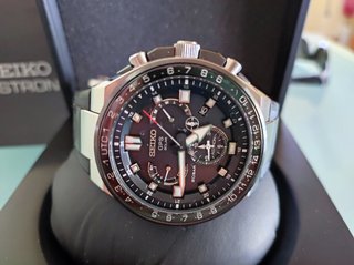Reloj Seiko Astron GPS Solar 200m