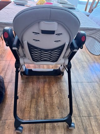 Trona Peg Perego