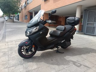 SYM Maxsym 600i Negra - Maxi Scooter