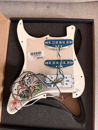 Pickguard Pre-cableado Fender Stratocaster