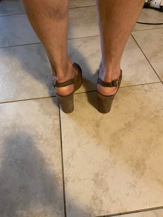 Sandali scamosciati marroni donna