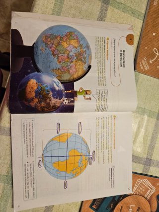 Ciencias Sociales 3.