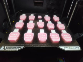 Llaveros personalizados abrelatas. Forma esmalte