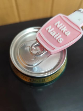 Llaveros personalizados abrelatas. Forma esmalte
