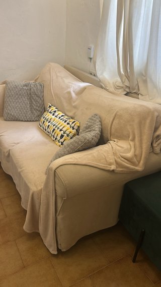 Sofá beige de tela
