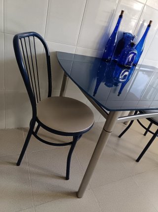 Mesa de cocina.