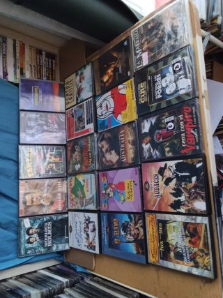 LIQUIDACIÓN DE PELÍCULAS A 1 € UNIDAD,SIN USAR ,