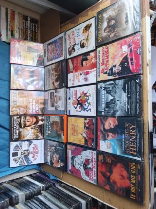 LIQUIDACIÓN DE PELÍCULAS A 1 € UNIDAD,SIN USAR ,