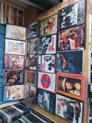 LIQUIDACIÓN DE PELÍCULAS A 1 € UNIDAD,SIN USAR ,