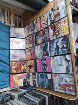 LIQUIDACIÓN DE PELÍCULAS A 1 € UNIDAD,SIN USAR ,