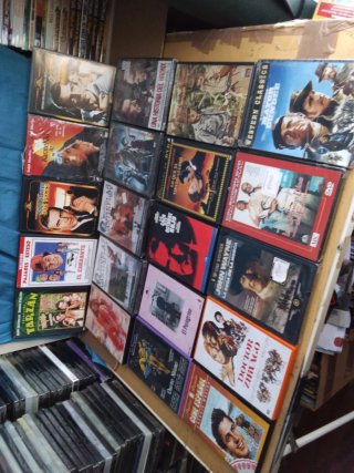 LIQUIDACIÓN DE PELÍCULAS A 1 € UNIDAD,SIN USAR ,