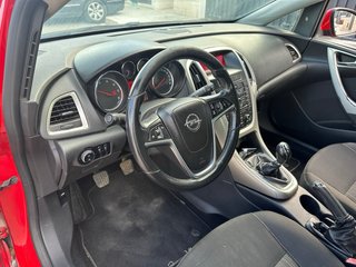 Opel Astra 2012