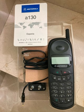 Móvil Motorola a130
