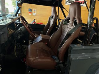 Land Rover Defender 90 Totalmente restaurado 2001