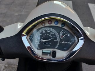 Piaggio Liberty 125 Blanca