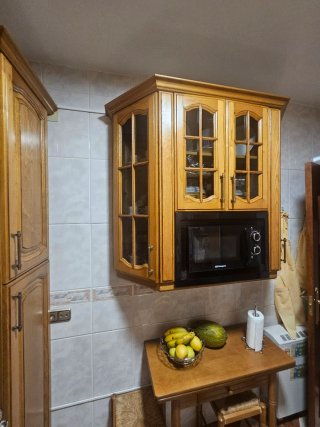 Cocina modular madera roble y granito
