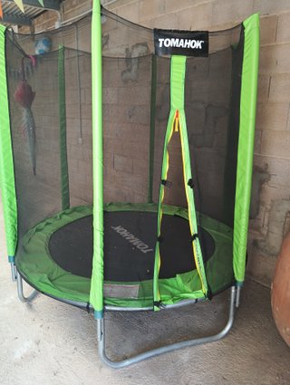 Trampolín Tomahok verde y negro