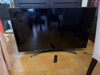 Televisión LG 55 4K UHD Smart TV Urge venderlo.