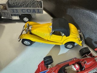 19 modellini auto da collezione