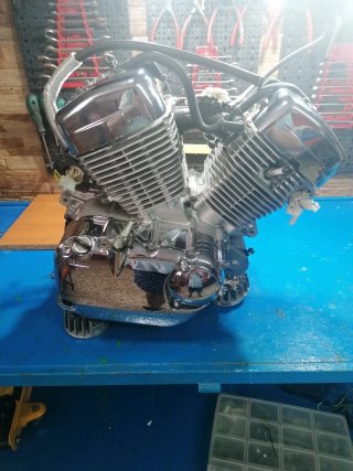 Motor Suzuki Intruder 125cc