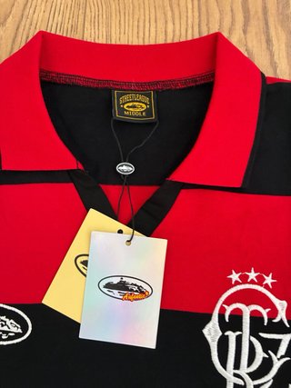 Polo Corteiz Rayas Rojas y Negras