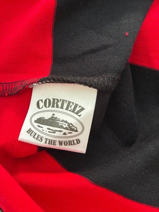 Polo Corteiz Rayas Rojas y Negras