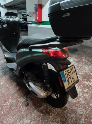 Piaggio Medley 125 S Verde Militar