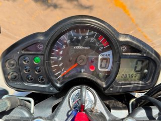 Suzuki SV650 Naked Azul/Blanco