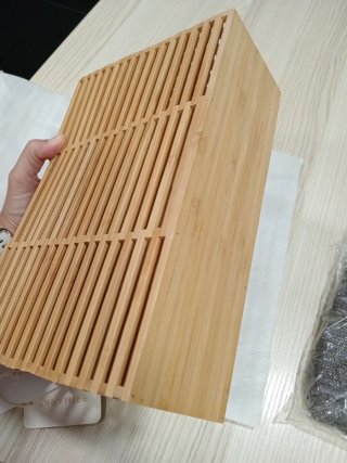 Bolso de mano de bambú