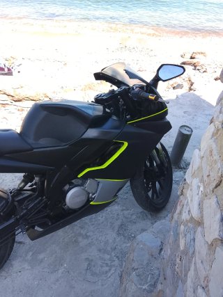 Derbi GPR 125 Negra y Amarilla