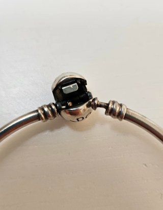 Pulsera Pandora Rígida 20cm Plata.