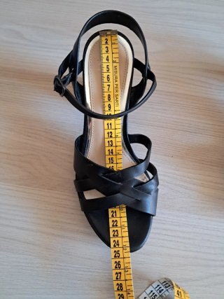Sandali neri Bata donna