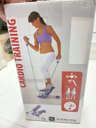 Mini stepper Decathlon con gomme viola